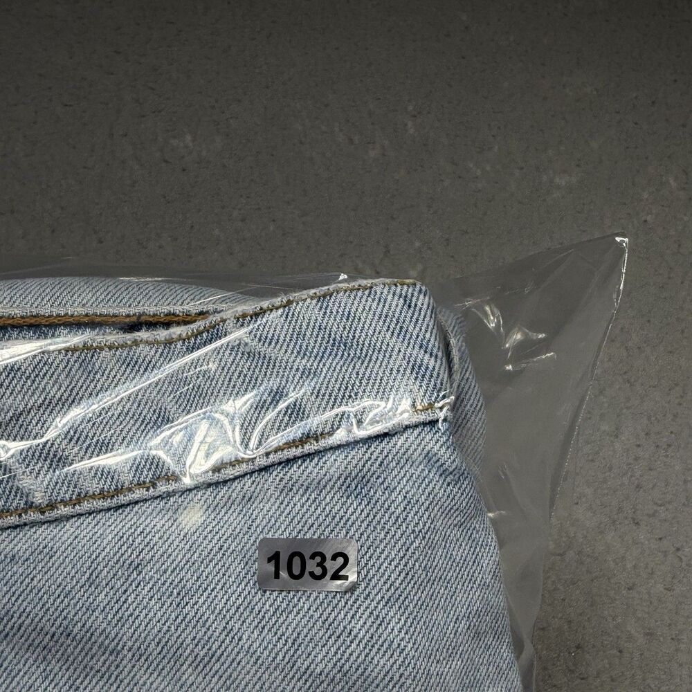 Vintage Levi's Silvertab Jeans Women’s Size 7/8 Loose Fit Light Blue Denim - Picture 16 of 16